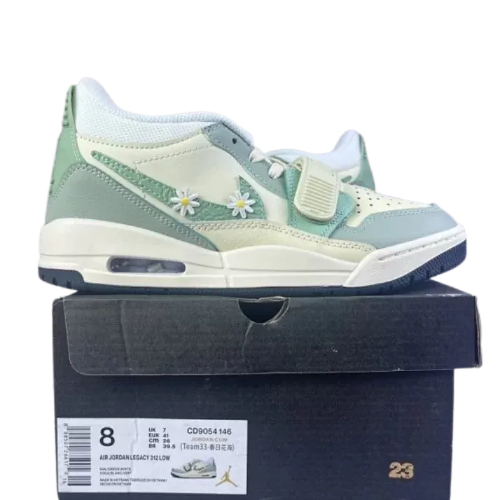 Air Jordan Legacy 212 Lows