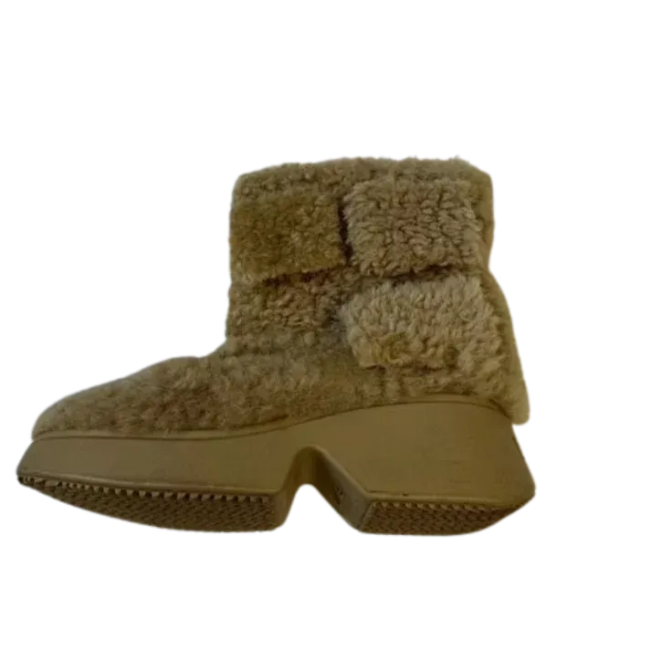 Loewe Shoes